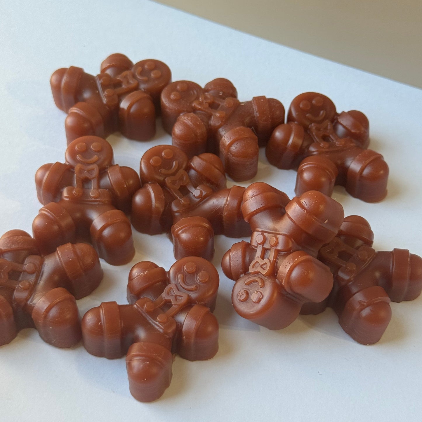 Hand poured Gingerbread men wax melt cup