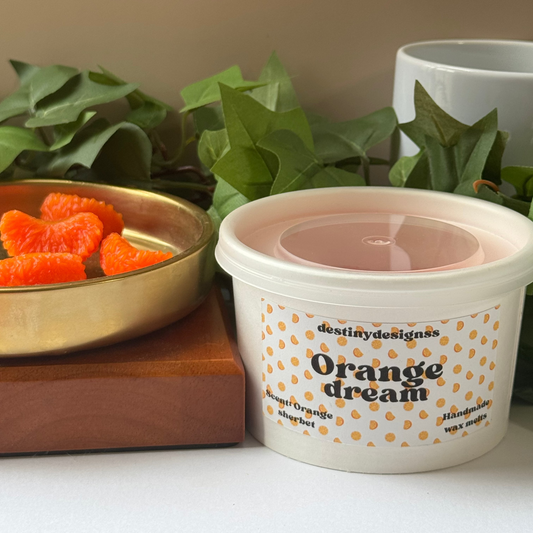 Hand poured oranges wax melt cup