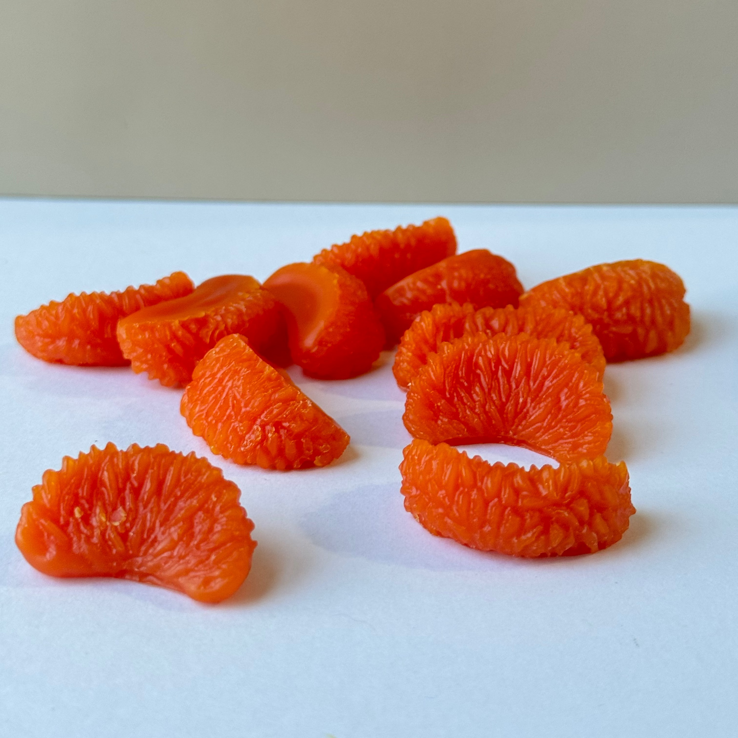 Hand poured oranges wax melt cup